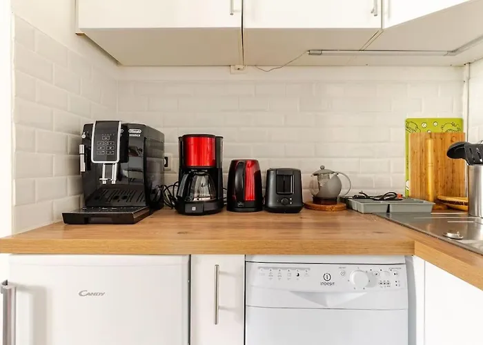 F2 Au Calme Au Coeur De 13 Paris