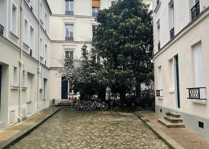 F2 Au Calme Au Coeur De 13